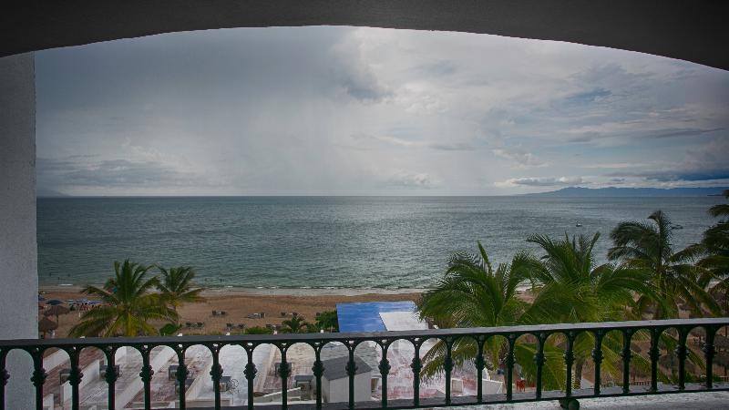 วัน บีช สตรีท ปวยร์โต บายาร์ตา Hotel ปูแอร์โตบาญาร์ตา ภายนอก รูปภาพ